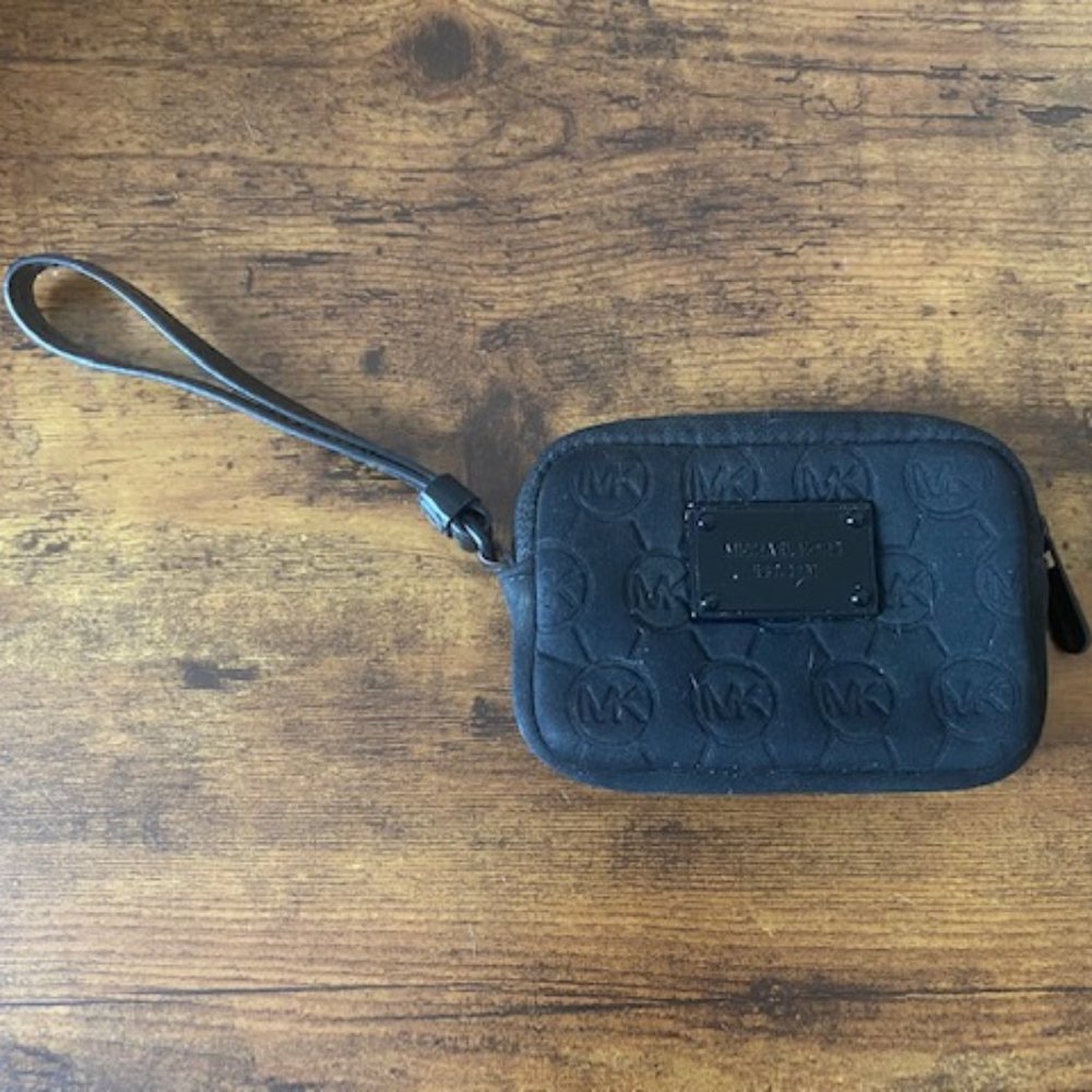 Michael Kors Wristlet